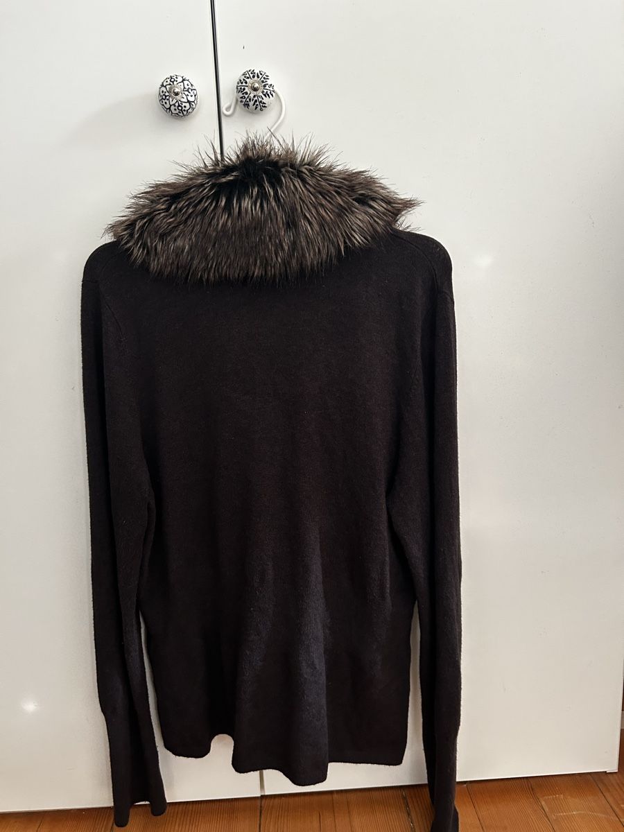 Giacche: Strickjacke mit Pelzkragen, Grösse 44 – Usato da Uster venduto da alin13e 3