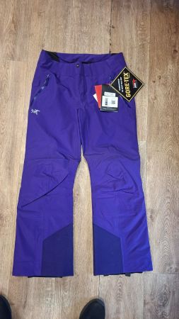 Arc'teryx Kakeela Skihose Gore-Tex lila Gr. S Neu VP 649.--