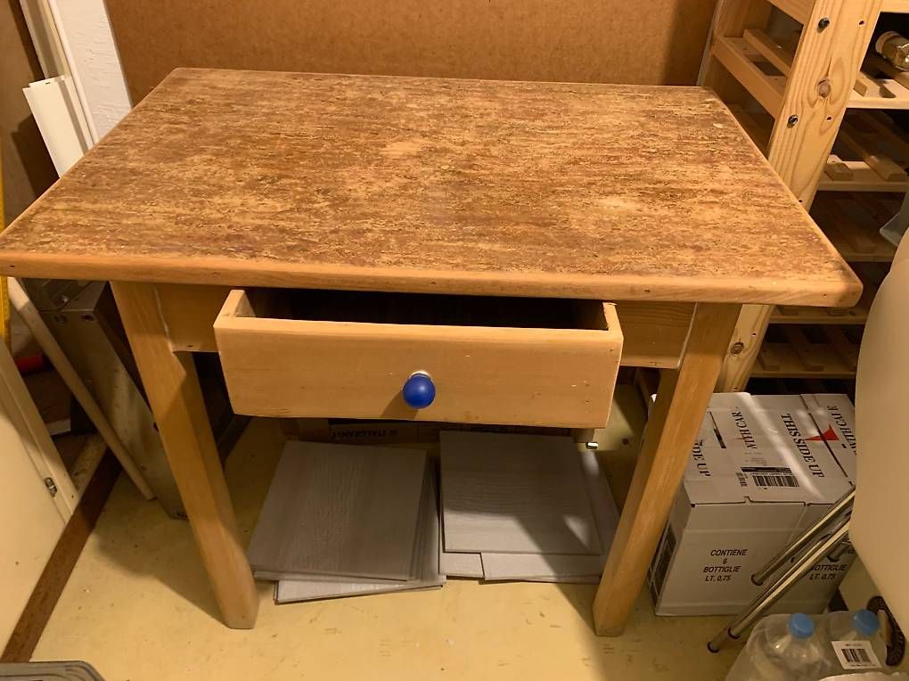 Tische: Kleiner Küchentisch – Gebraucht aus Liestal von redfive01 1