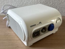 Omron NE C28P - Inhaliergerät mit viel Zubehör