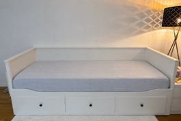 IKEA HEMNES Tagesbett 80/160x200 cm inkl. VALEVÅG Matratze