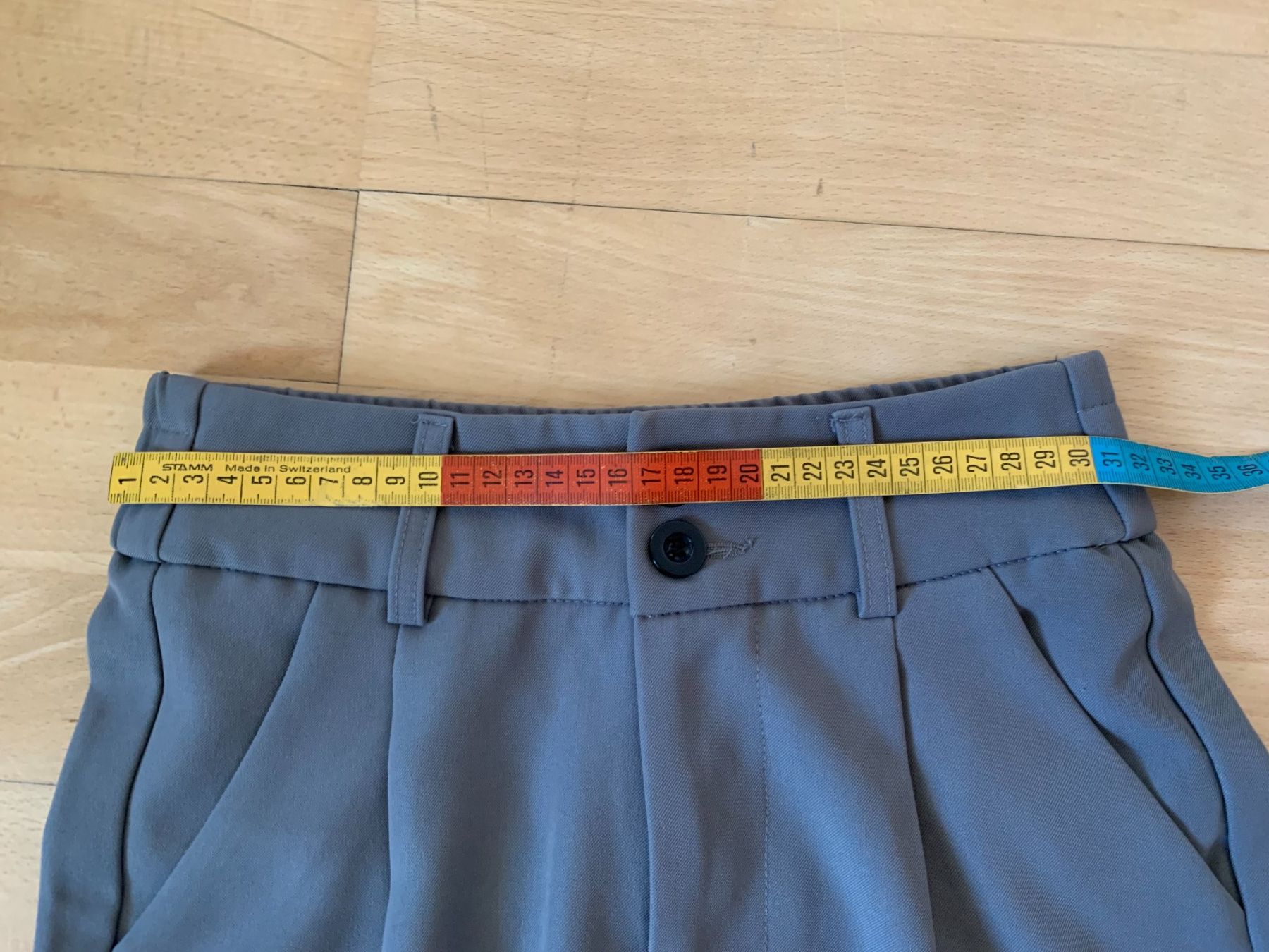 Pantaloni: Damen Hose, Gr. XS / S, Grau – Usato da Worb venduto da farben20zauber 4