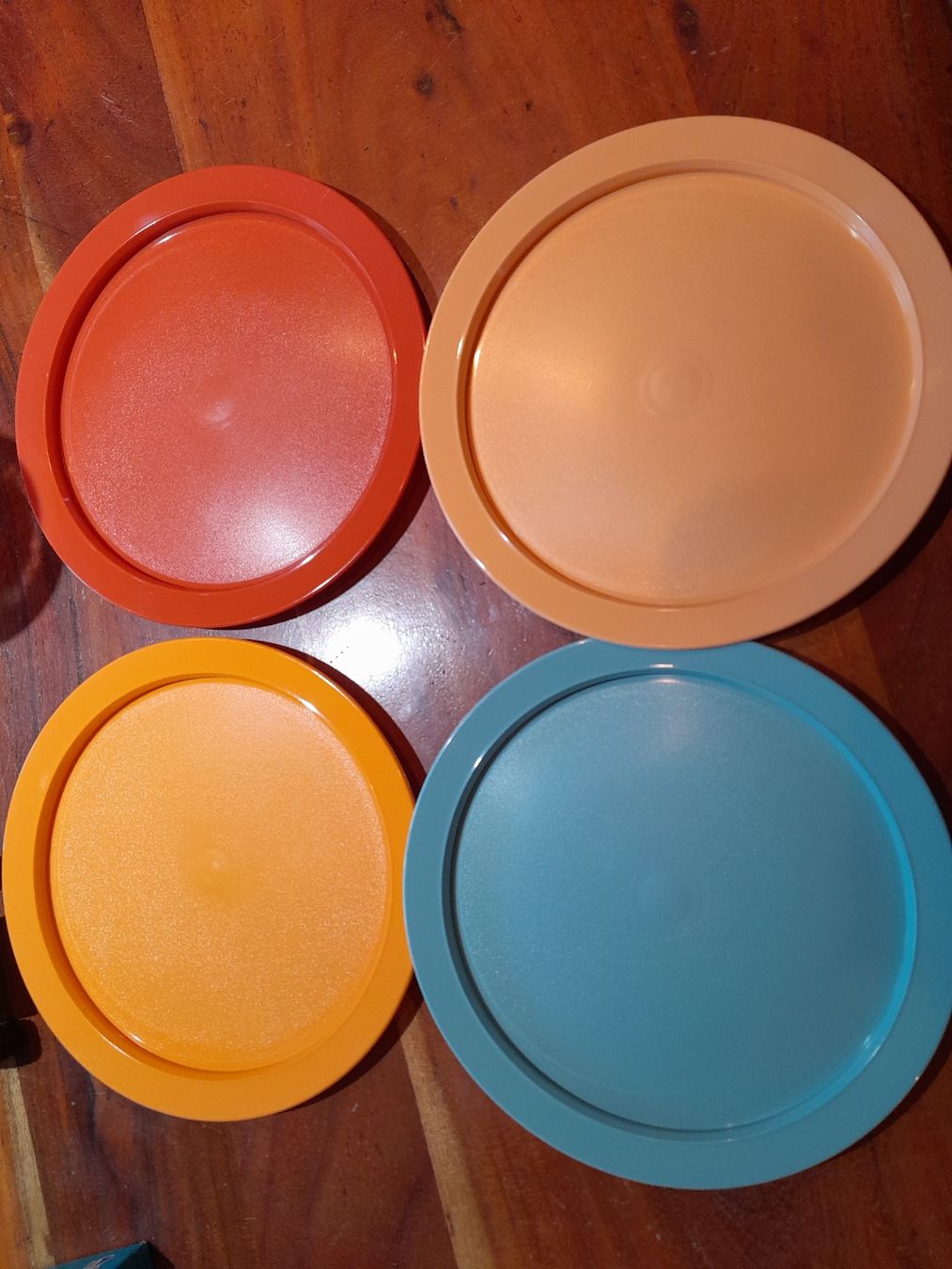 Tupperware Assiettes: Kinderteller – Neuf avec emballage d'origine à Unteriberg par 19andrea95