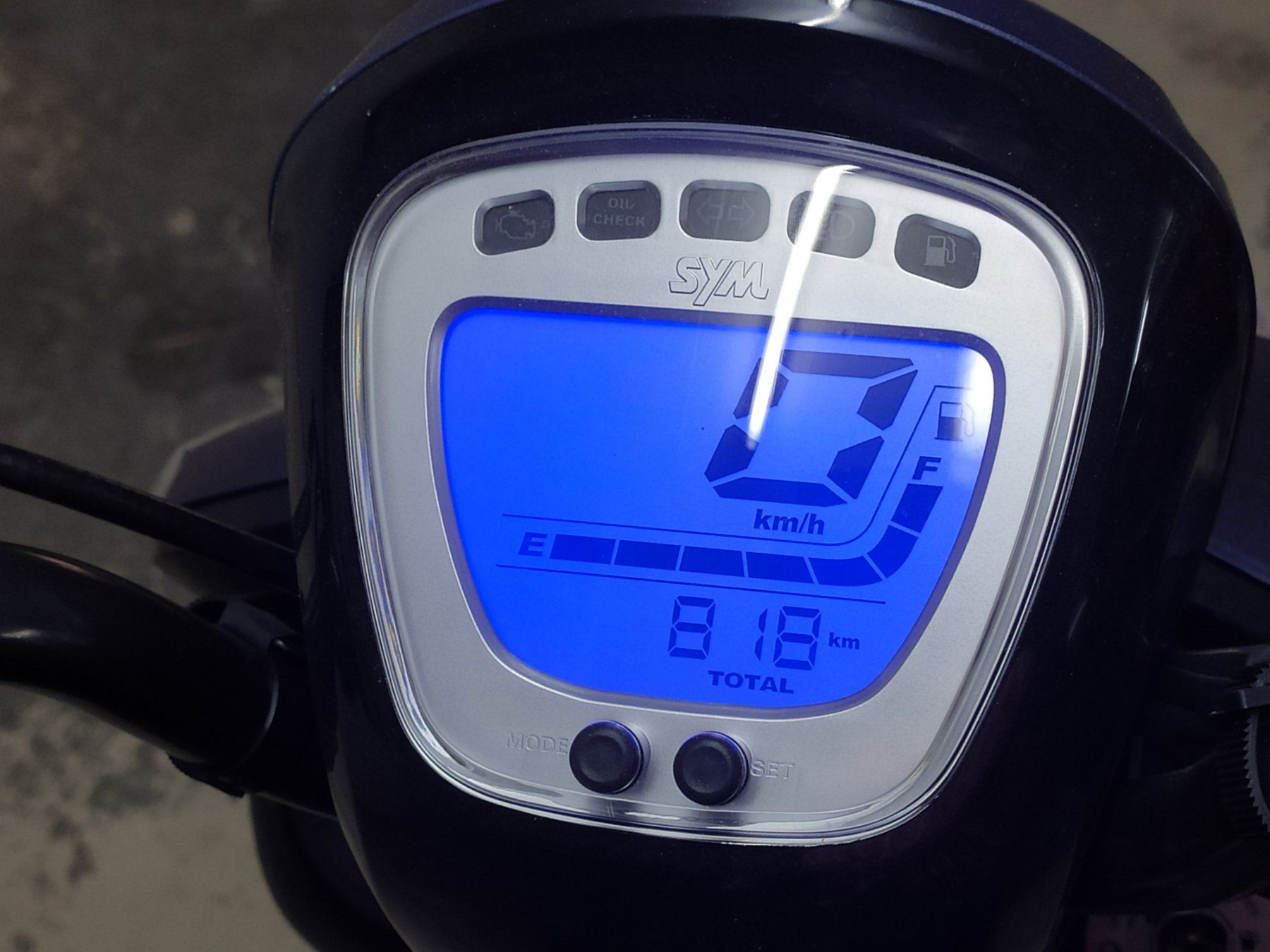 Sym Scooter: Sym Mio 50CC 45km/h – Usato da Gumefens venduto da Plouf1 2