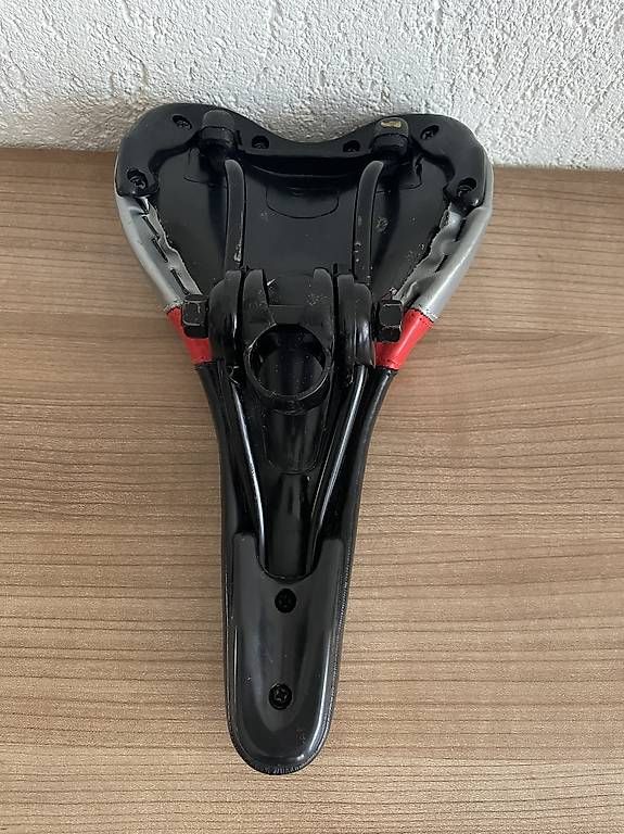Ersatzteile: Fahrradsattel - Top Zustand – Gebraucht aus Lengnau AG von Golf_2 1
