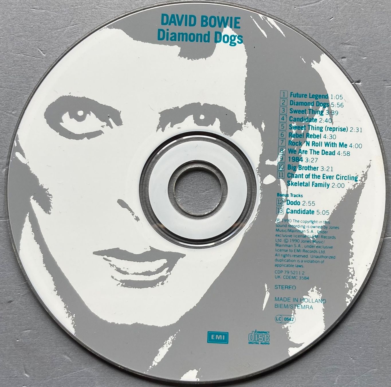 CDs: DAVID BOWIE / BOWIE - DIAMOND DOGS – D'occasion à Poliez-Pittet par Newtown-Records 2
