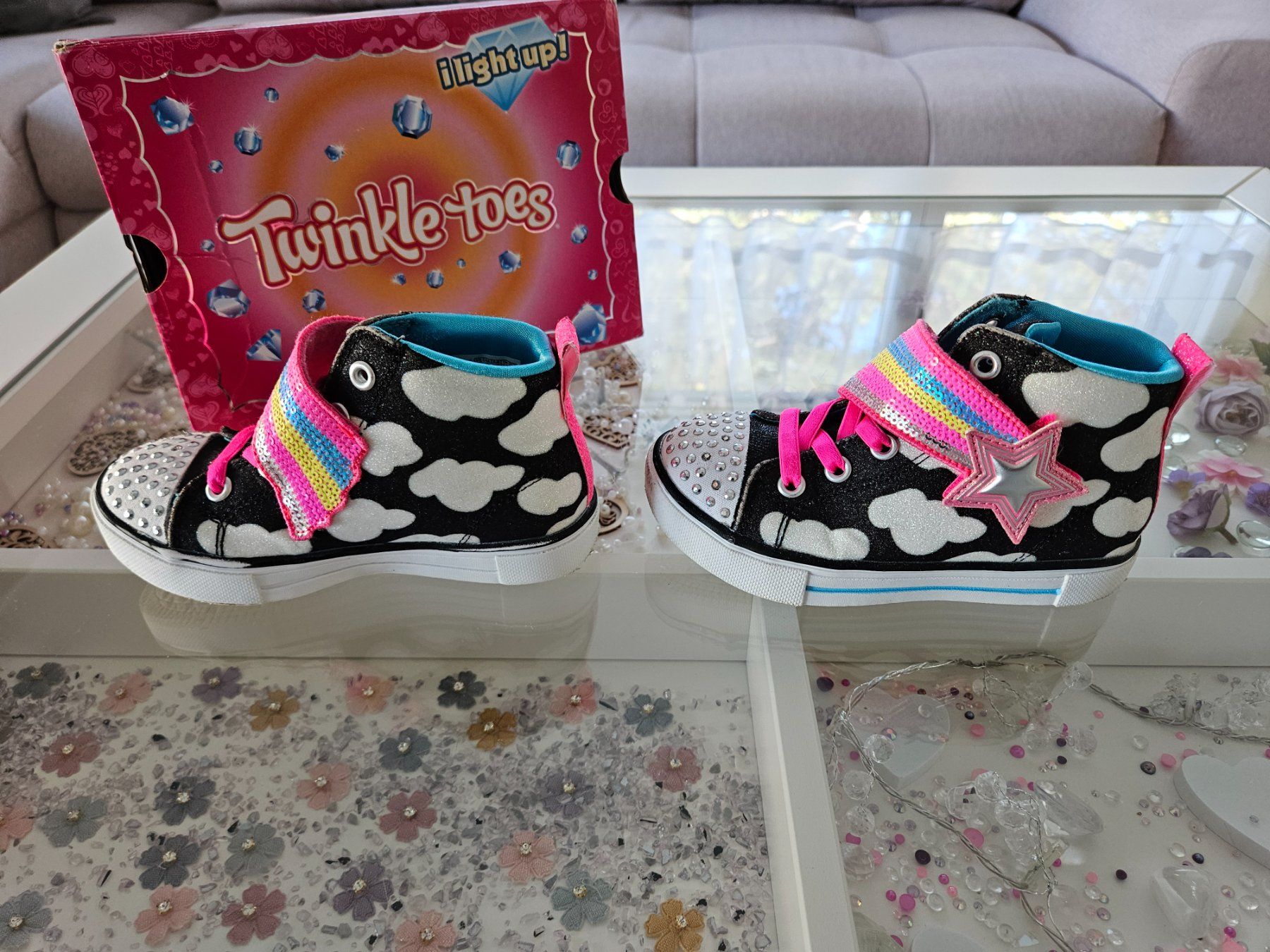 Skechers Scarpe per ragazze: Sketchers Twinkle mit Lichteffekten ✨ – Usato da Unterägeri venduto da Sleepbear 2