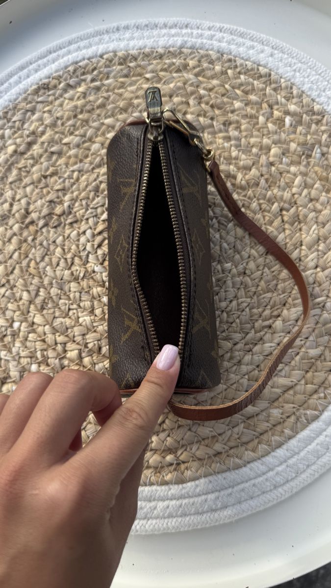 Louis Vuitton Sacs: Louis Vuitton Pochette mini monogram Papillon  – D'occasion à Speicherschwendi par sen_r6wk 2