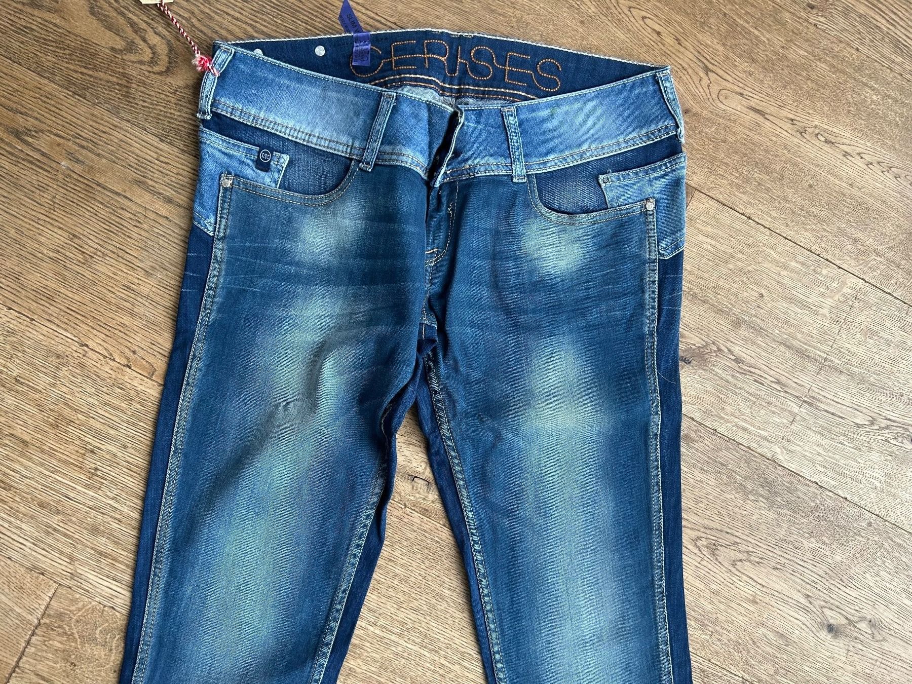 Jeans: Jeans, temps des cerises //NEU// 32 – Nuovo (secondo la descrizione) da Stettfurt venduto da outlet72 2