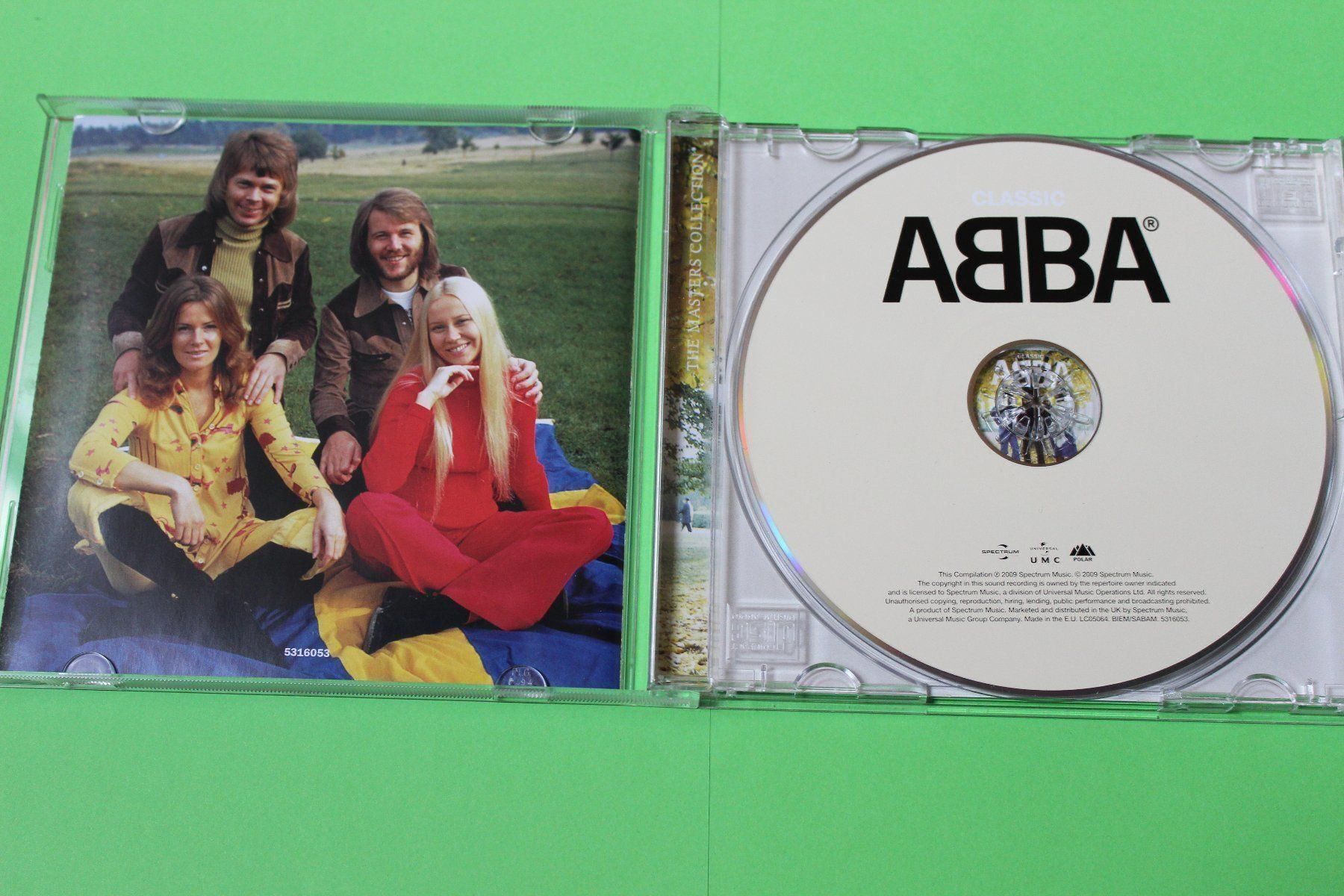 CD: ABBA - CLASSIC CD!!!!!!!!!!!!!!!!!!!!!!! – Usato da Tübach venduto da JamesStone
