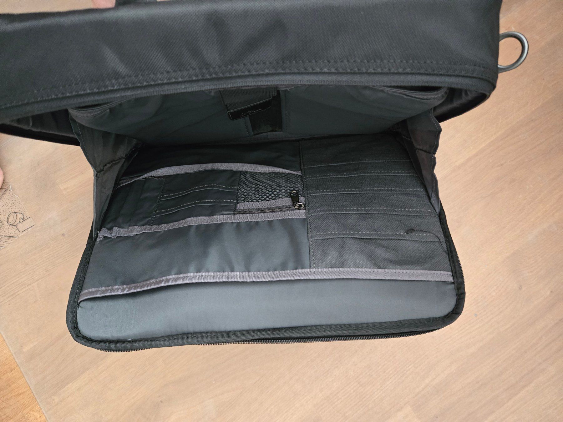 Dell Borse: Notebook-/Laptop-Tasche Dell – Nuovo e nell'imballaggio originale da Safnern venduto da ing_mat_sc 4