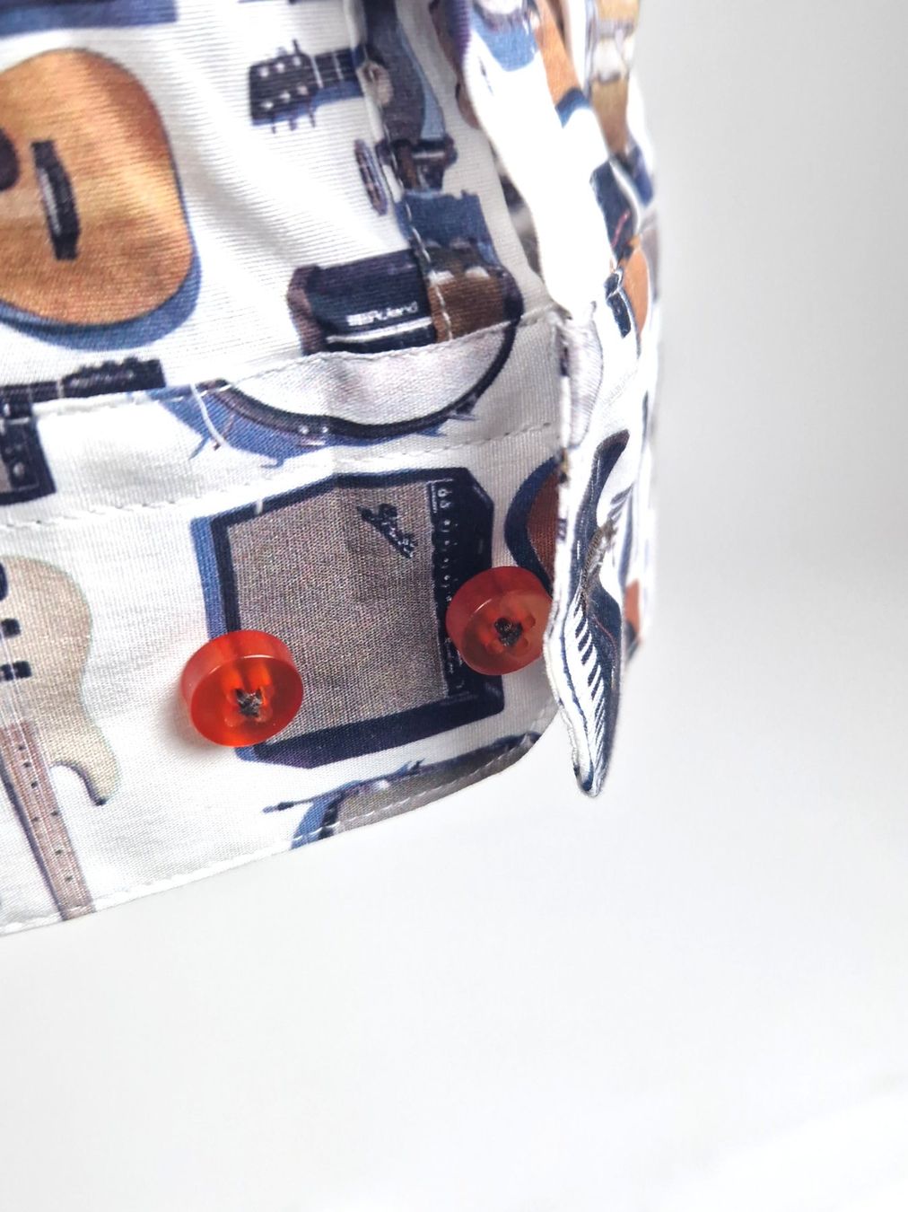 Hemden, T-Shirts & Polos: Coton Doux Hemd mit Instrumentenmuster (Gr.164) – Neu und originalverpackt aus Basel von Restwert_Basel 4