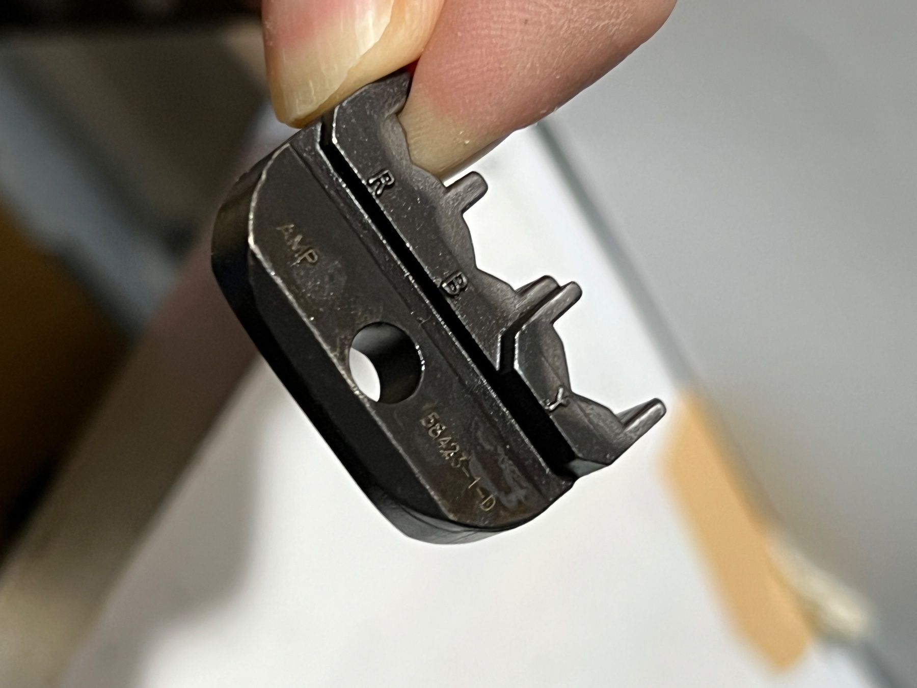Tutti gli attrezzi: TE Connectivity Crimpzange Frame 354940-1 – Usato da Zürich venduto da florian.kilian 3