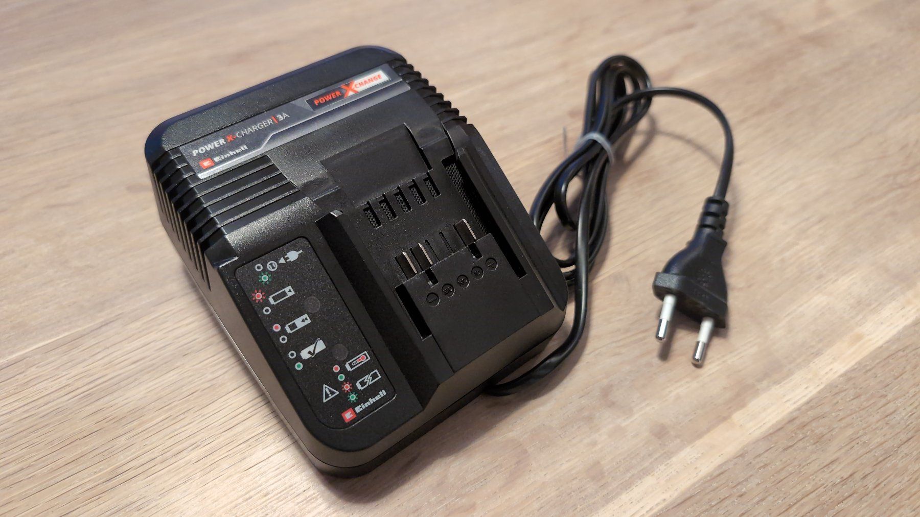 Einhell Akkus & Batterien: Einhell Power X-Change Ladegerät 3A – Neu und originalverpackt aus Wetzikon ZH von  1
