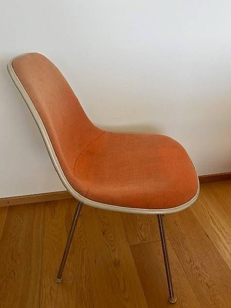 Vitra Sedie: Vitra Eames chair, Fiberglas, orange – Usato da Reinach BL venduto da high-speed 1