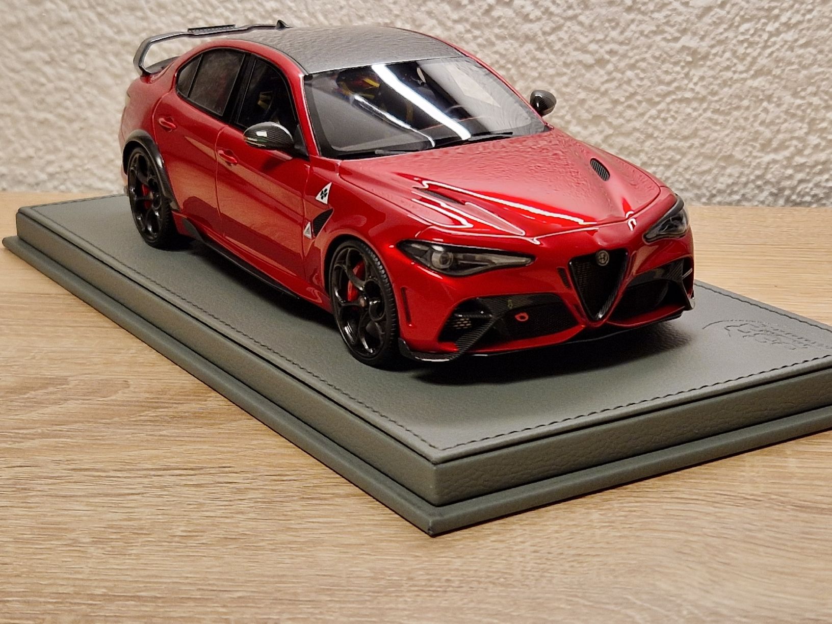 BBR Models Modellini d'auto: Alfa Romeo Giulia GTAm Modellauto 1:18 BBR – Nuovo e nell'imballaggio originale da Studen BE venduto da Continentalcollector
