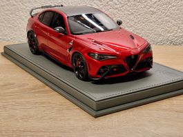 Alfa Romeo Giulia GTAm Modellauto 1:18 BBR