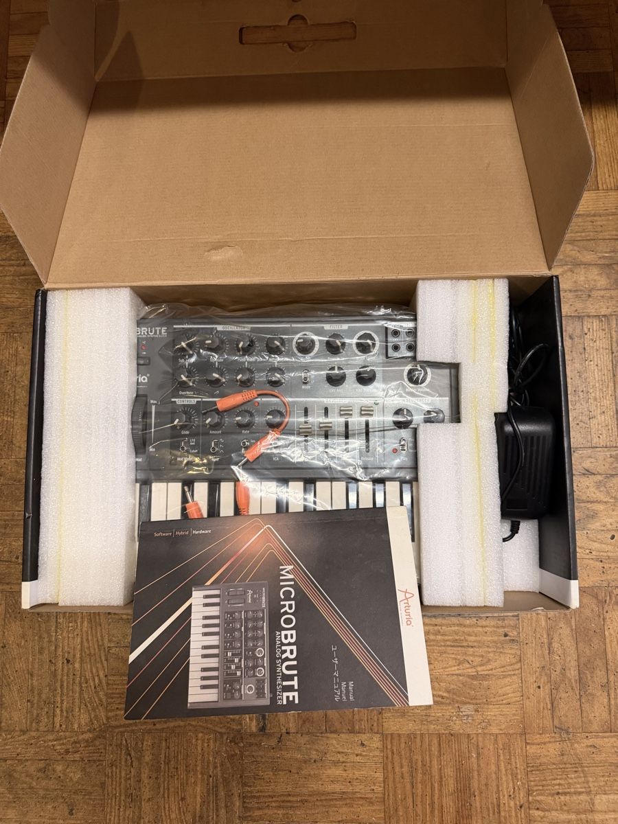 Arturia Strumenti musicali: arturia microbrute analog synthesizer – Nuovo (secondo la descrizione) da Zürich venduto da JoseGonz 2