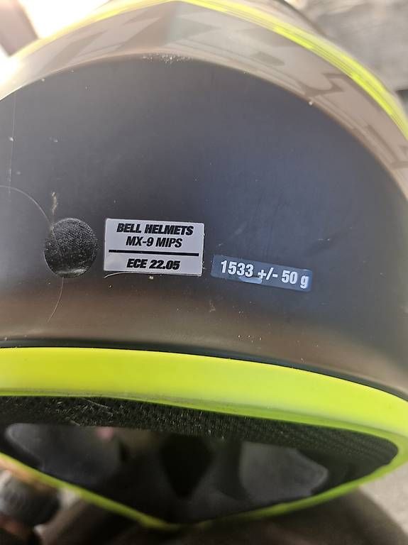 Caschi & visiere: Motocross Helm  – Usato da Flühli LU venduto da and_d2wp 1