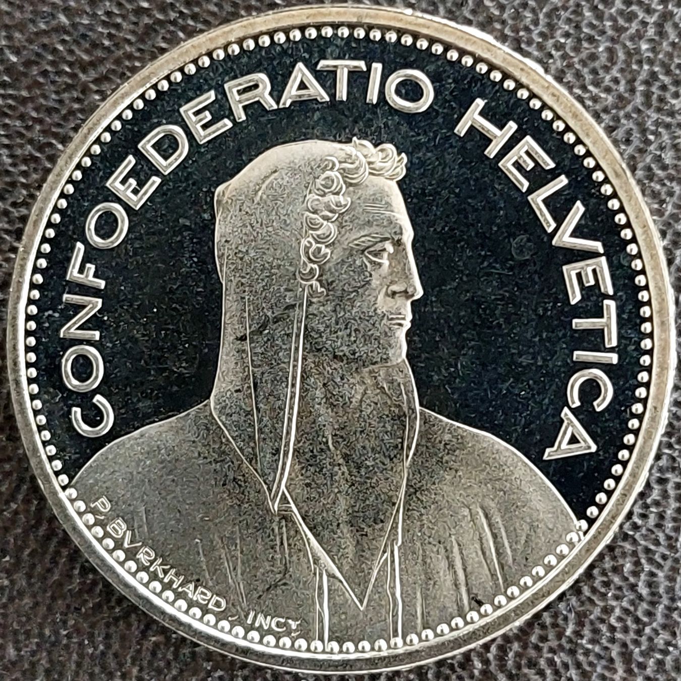 Tutti le monete: 5 Franken 1983 stgl. / aus Münzsatz – Nuovo (secondo la descrizione) da Arch venduto da coinsandmore 1