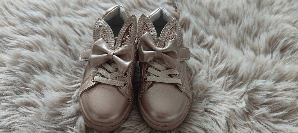 Scarpe per ragazze: Wunderschöne Mädchenschuhe - Grösse 25 – Nuovo e nell'imballaggio originale da Teufenthal AG venduto da Agnieszka93 1
