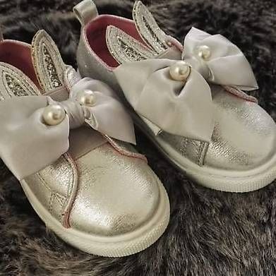 Scarpe per ragazze: Wunderschöne Mädchenschuhe - Grösse 25 – Nuovo e nell'imballaggio originale da Teufenthal AG venduto da Agnieszka93