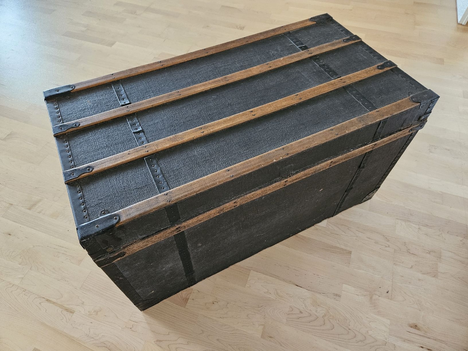 Coffres: Antike Truhe, Masse 95x52x50cm  – D'occasion à Zürich par Pazzenreich 5