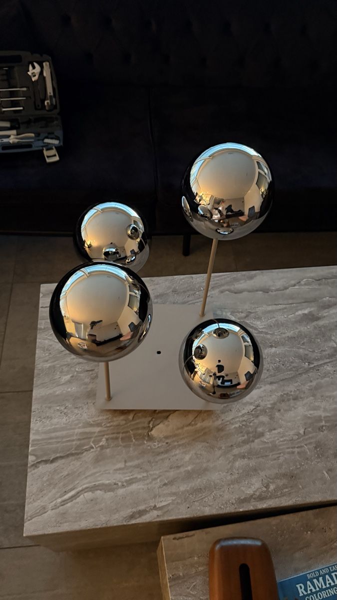 Lampadari & plafoniere: Moderne Lampe, neuwertig, mit 4 Glas-Kugeln – Nuovo (secondo la descrizione) da Gelterkinden venduto da Belle.fleur 3