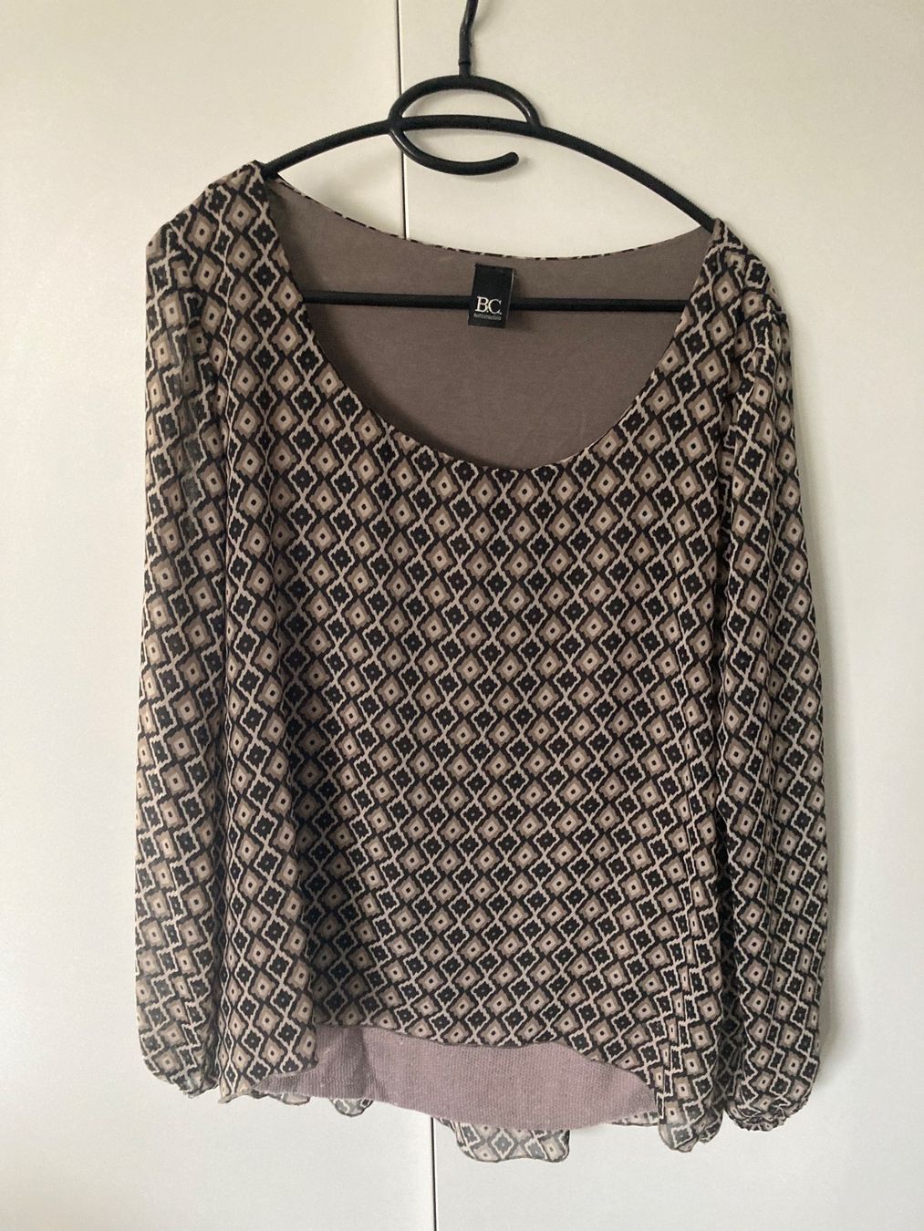 Tuniken: Bluse gr. 40 – Gebraucht aus St. Ursen von B1993
