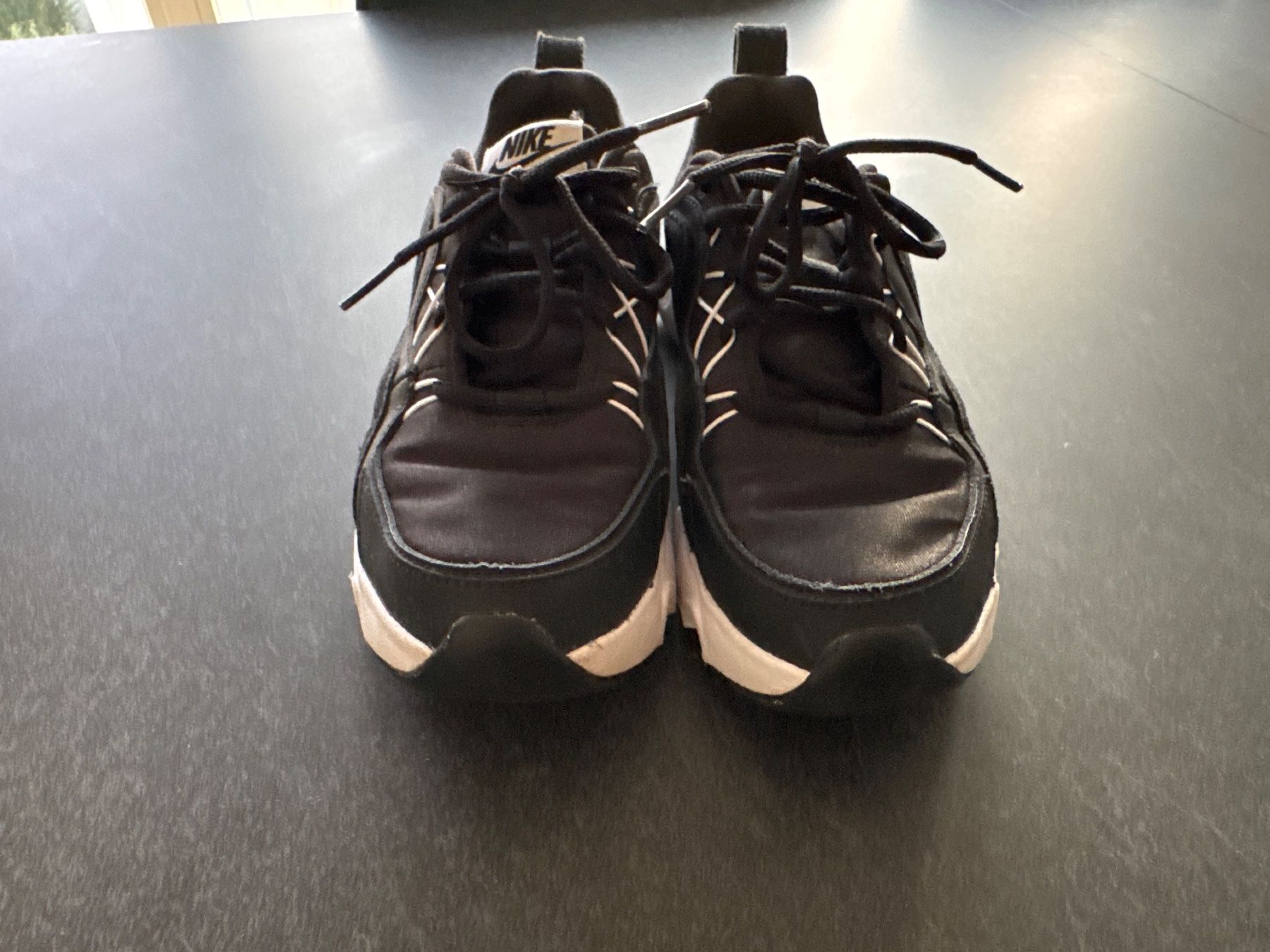Nike Scarpe da uomo: Nike RYZ 365 Grösse 36.5 – Usato da Pfäffikon SZ venduto da Melanie335 3