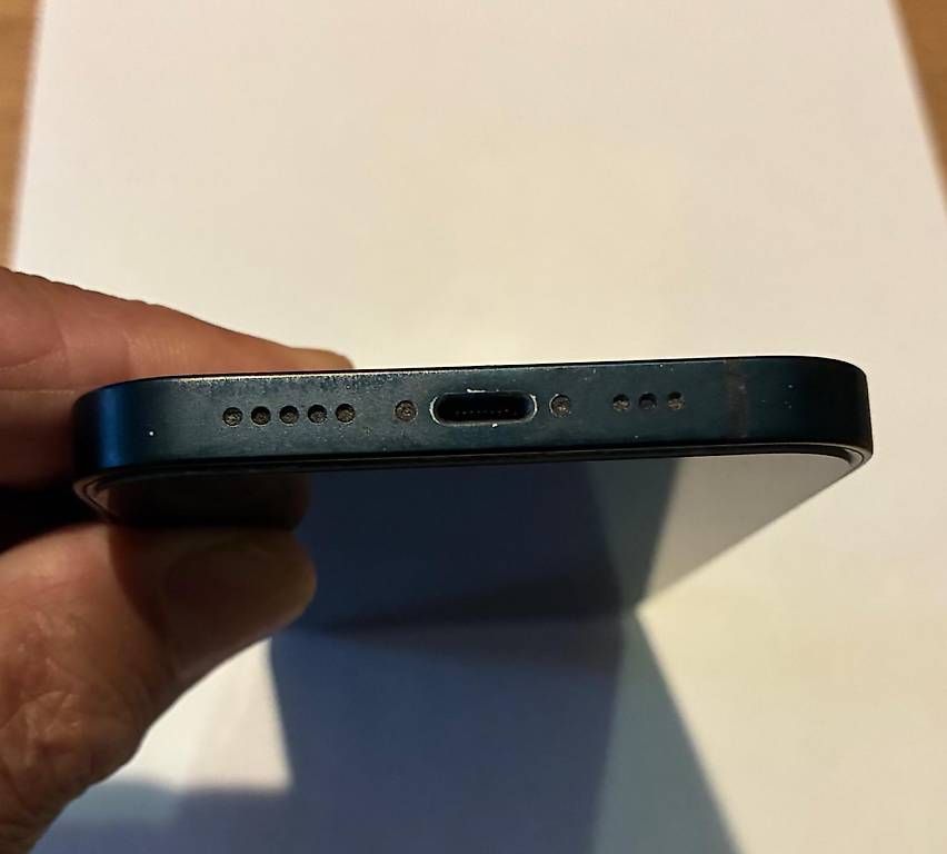 Handys / Smartphones: iPhone 13 – Gebraucht aus Rorbas von D.V123 3