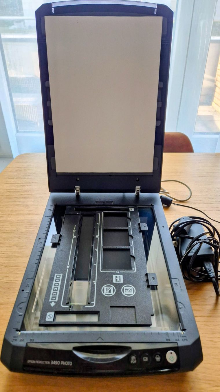 Epson Scanner: Scanner Epson Perfection 3490. Prix à discuter. – Gebraucht aus La Chaux-de-Fonds von danydeneuch