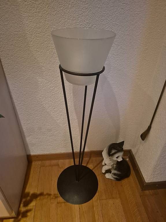 Sonstiges für Haushalt & Wohnen: Blumenständer aus eisen – Gebraucht aus Dottikon von Strizzi15