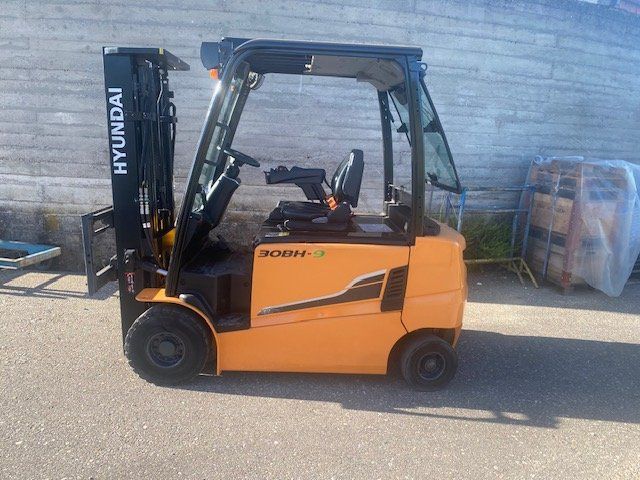 Carrelli elevatori e a forche: Hyundai Elektro-Stapler 3 Tonnen – Usato da Laufen venduto da VERARMUS11 7