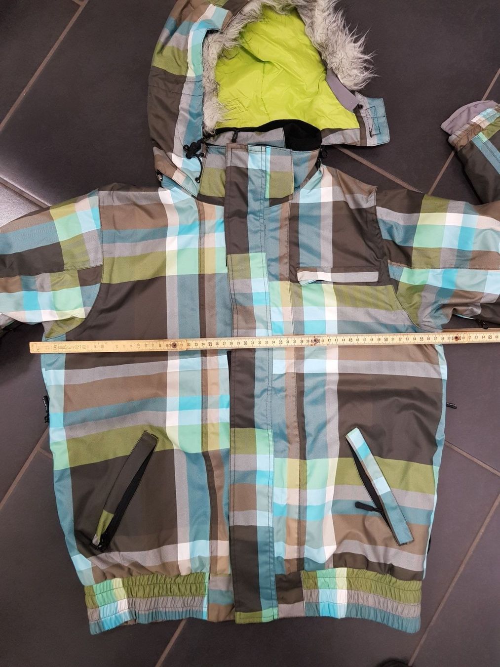 Jacken: Snowboard/Skijacke – Gebraucht aus Oftringen von bin_2wk8 5