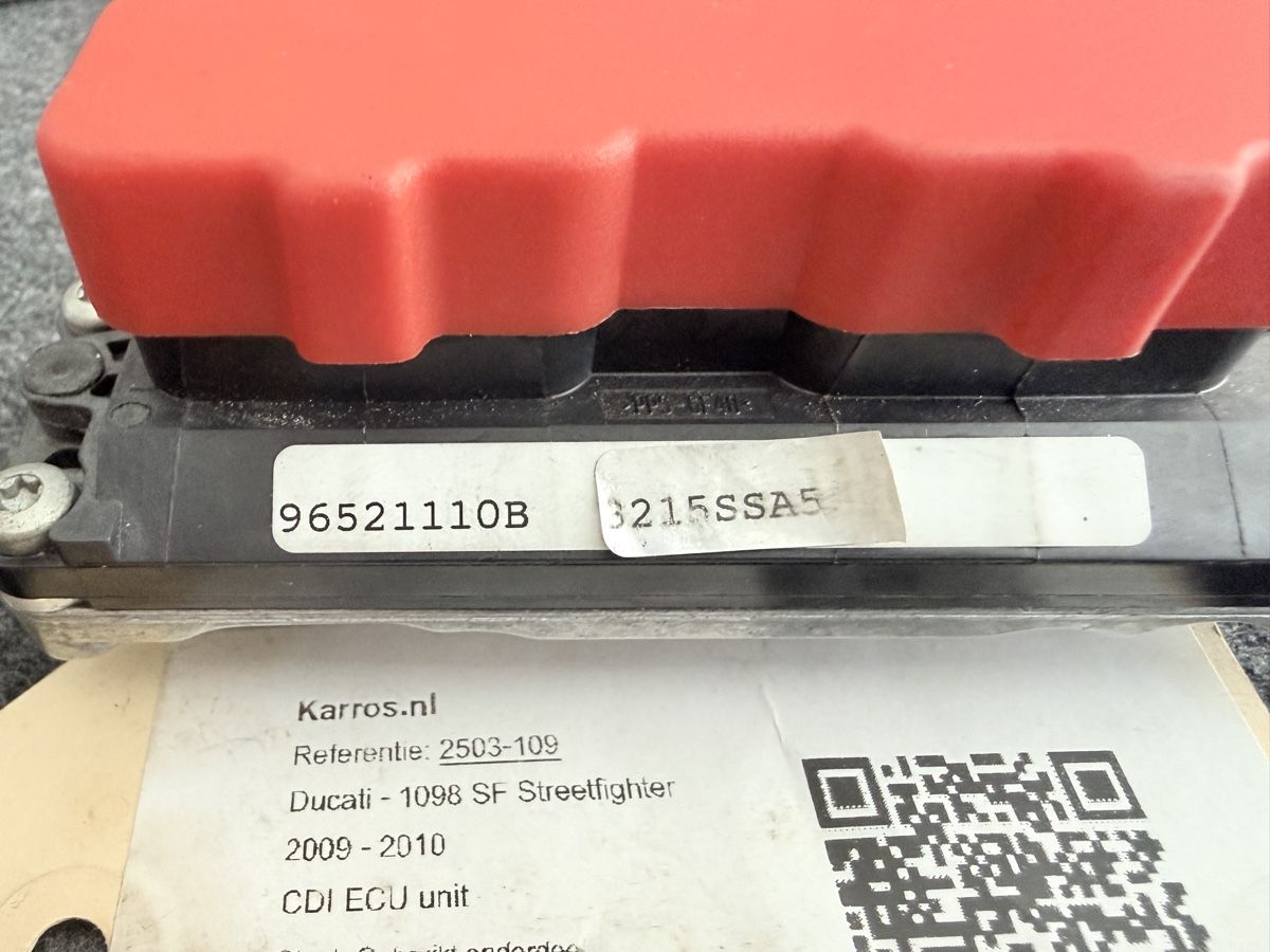 Ducati Tutti i ricambio per moto: Ducati ECU – Usato da Zürich venduto da benoitZH 7