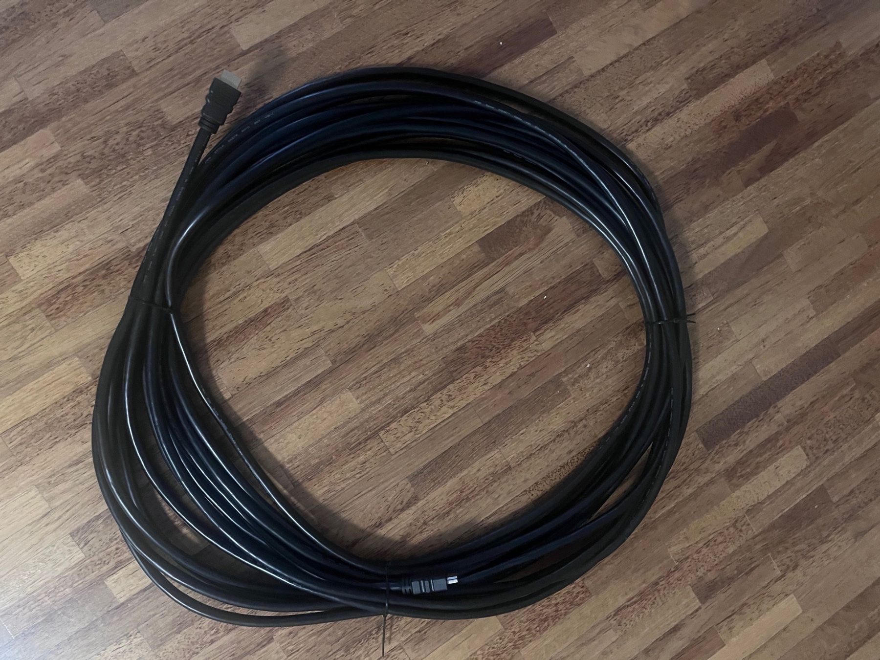 Kabel: HDMI Premium Kabel 15m – Gebraucht aus Zürich von simonvuille
