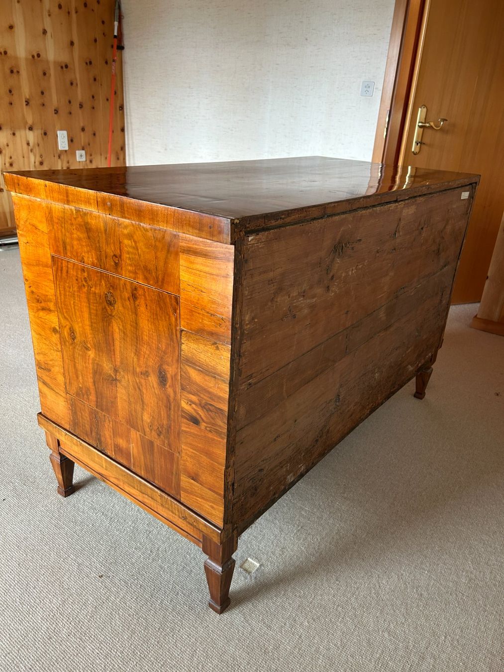 Kommoden: Antike Kommode / Biedermeier-Klassizismus – Gebraucht aus Wolfhausen von ChaufDoch 1