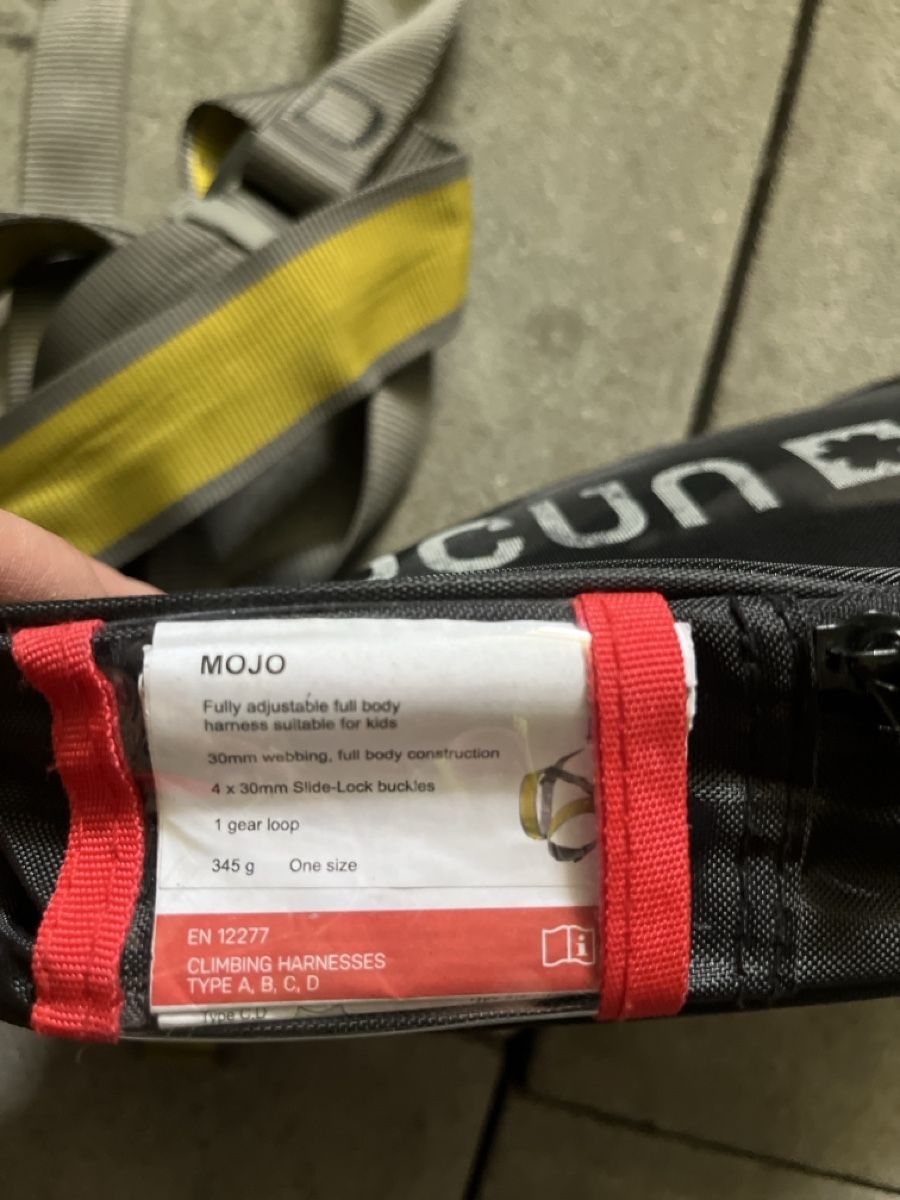Attrezzatura da arrampicata: Ocun Kinder Klettergurt – Usato da Stäfa venduto da Geri17 1