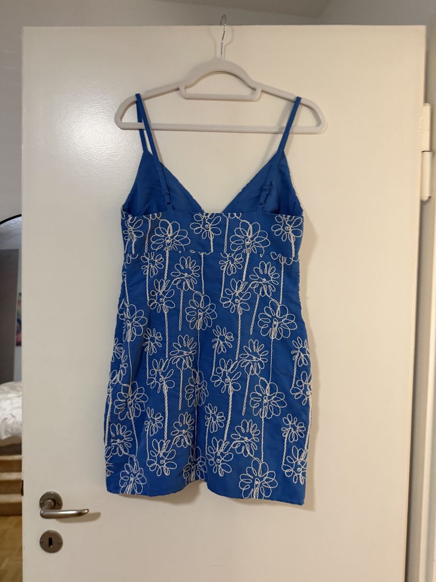 Kleider: Kleid mit Blumenmuster blau Grösse S neu – Neu (gemäss Beschreibung) aus Zürich von godama 1
