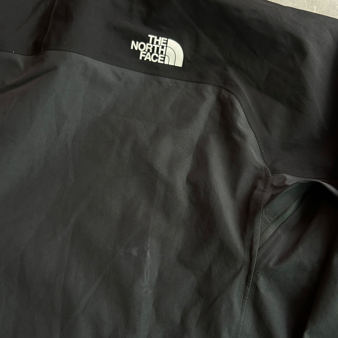 Giacche: The North Face Grey Black Goretex Hardshell Jacket – Usato da Bern venduto da shoprestoredvintage 6