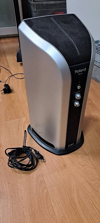 Roland Amplificateurs: E Drum Verstärker Roland – D'occasion à Birmenstorf AG par Hexxor