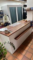 Grosse Bar / Tisch aus massivem Zwetschgenholz