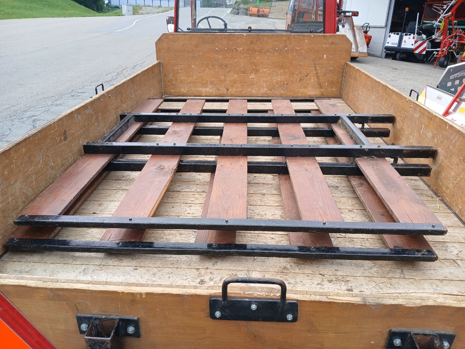 Aebi Autoribaltabili: Holzbrücke zu Aebi Transporter  – Usato da Wildhaus venduto da tad_7vbl 5