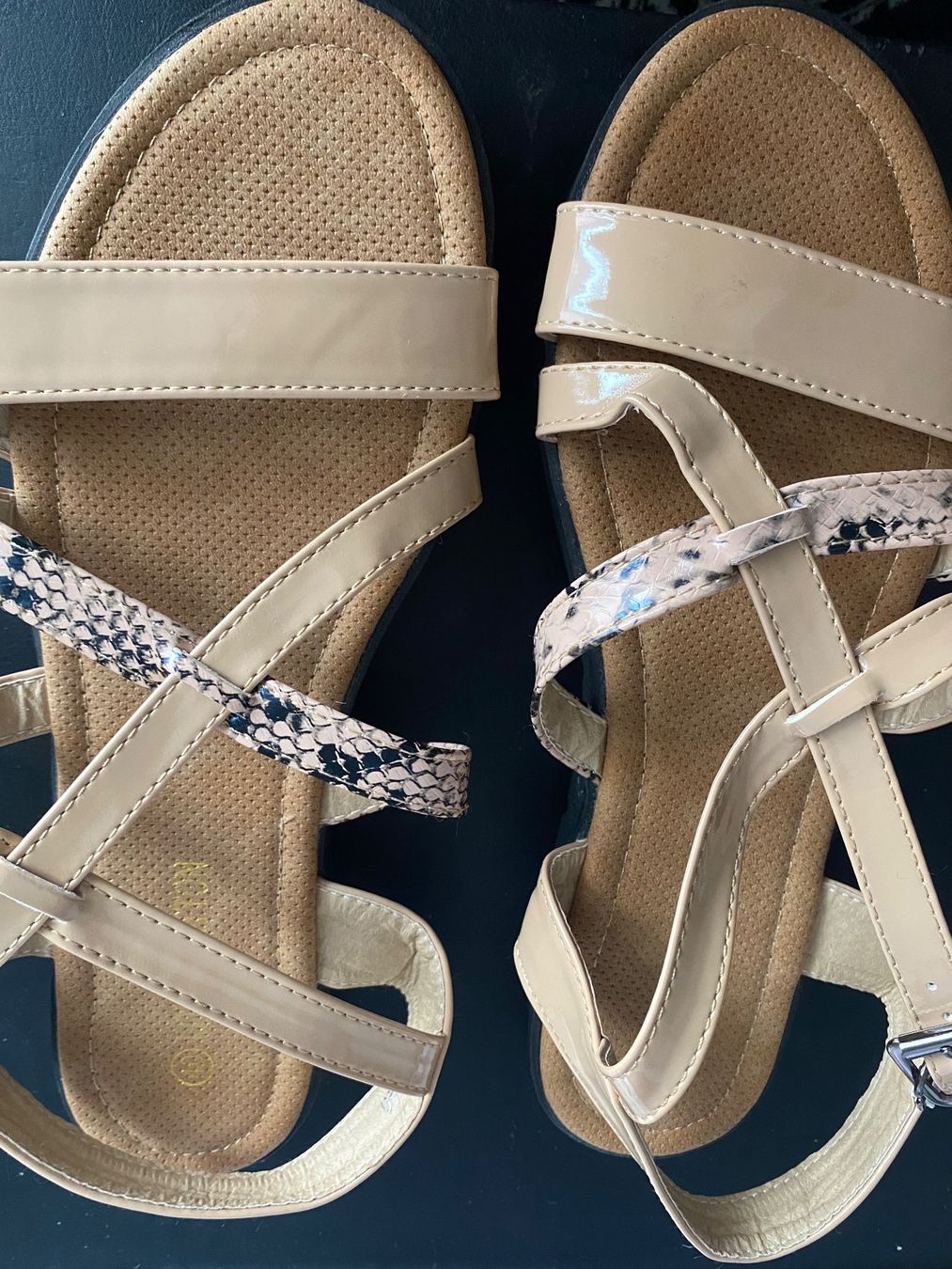 Scarpe da donna: Sandalen Damen – Nuovo (secondo la descrizione) da Thalwil venduto da peonia88