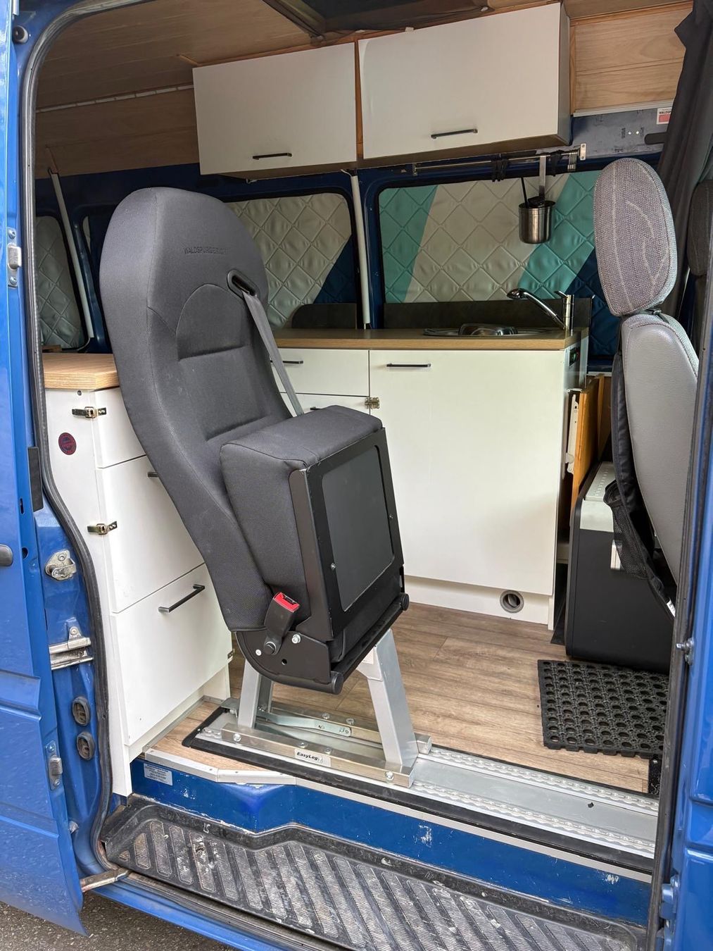 Mercedes-Benz Veicoli da campeggio: Mercedes Sprinter 316 CDI Camper – Usato da Ottenbach venduto da ALsales 5