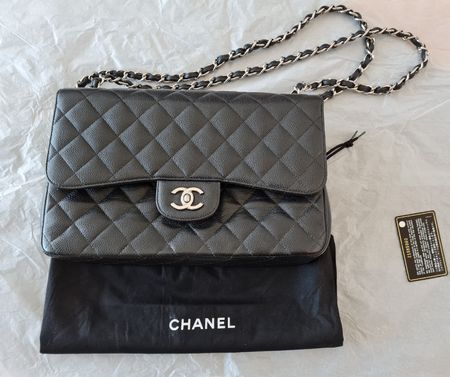 Chanel Sac timeless double flap jumbo cuir noir caviar