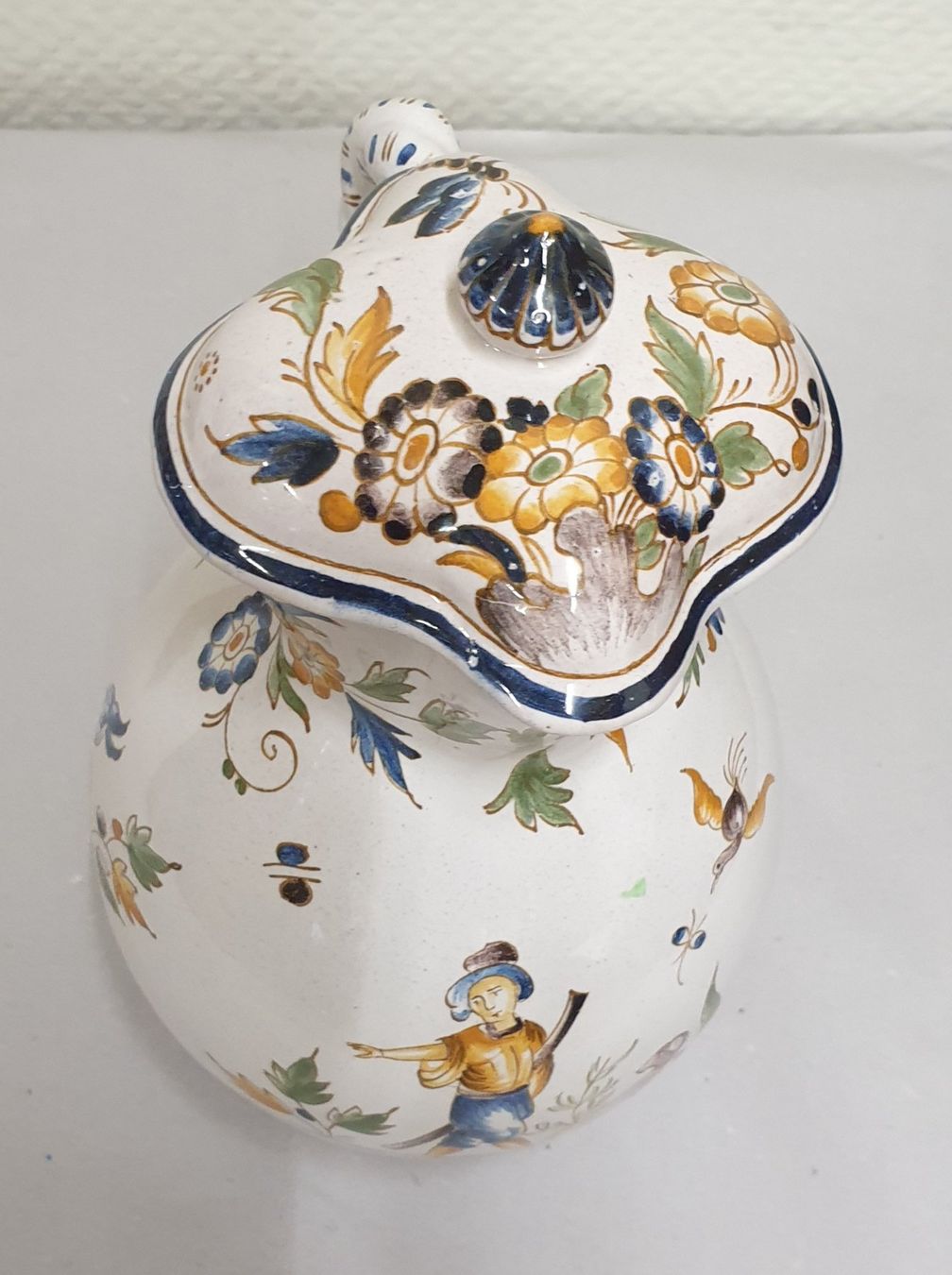 Karaffen: Faience Krug mit Deckel – Gebraucht aus Emmen von Brockofsky 1