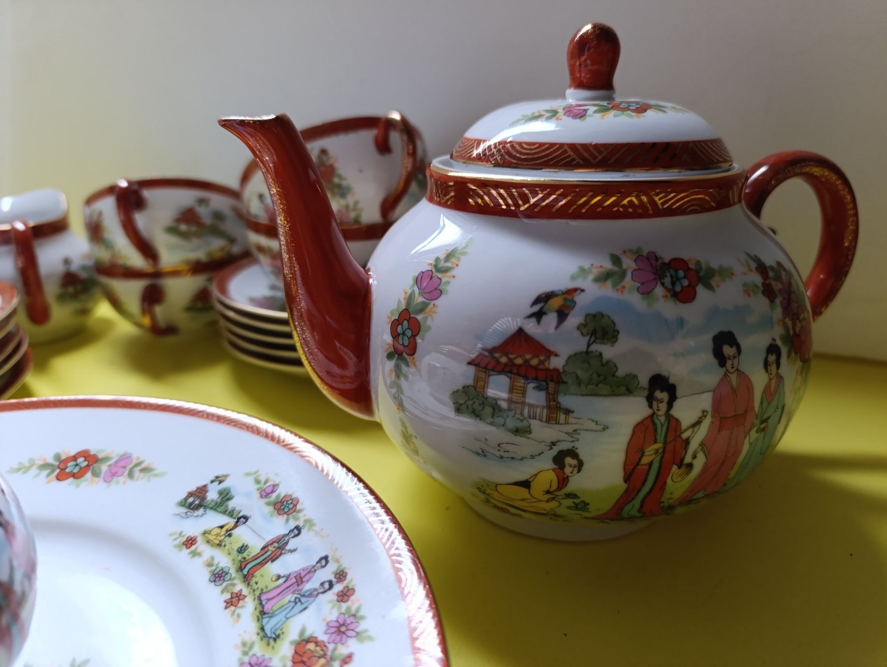 Set di piatti: Geschirrset, Japan-Motive – Usato da zofingen venduto da Blume14 4