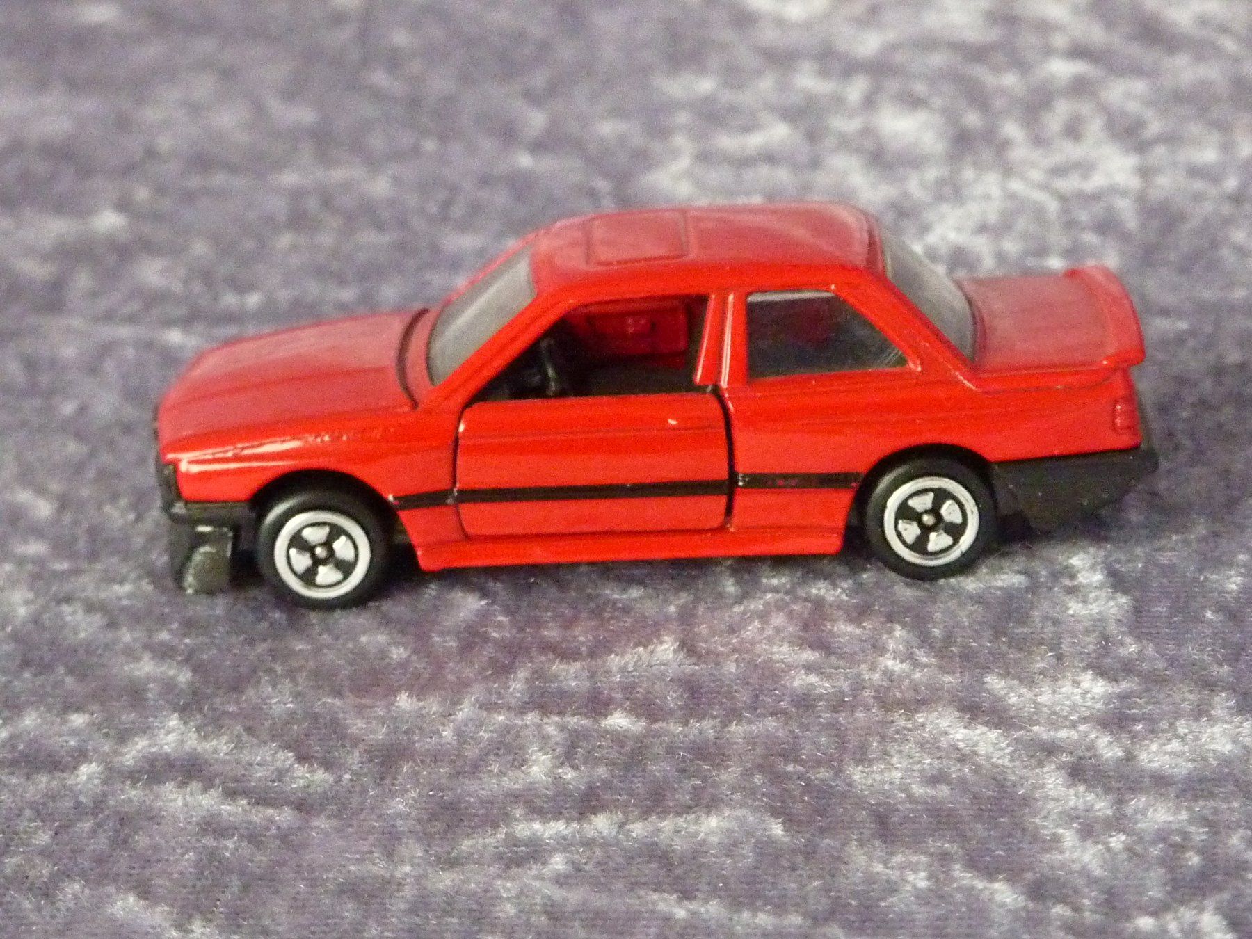 Corgi Toys Modellini d'auto: BMW M3 E30 1:64 – Usato da Dürrenäsch venduto da Cobra1ch 1